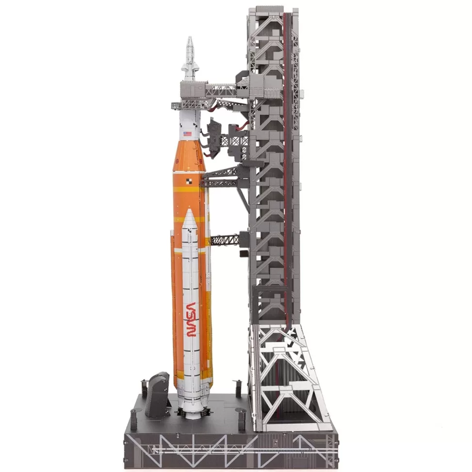 Best NASA Gear ARTEMIS Mission Space Launch System by Metal Earth